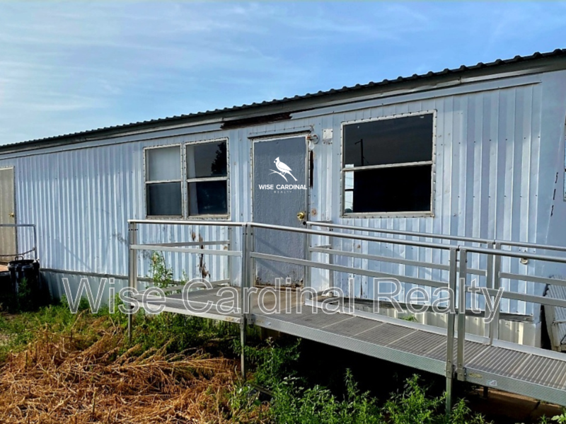 Post House: 502 North Avenue F