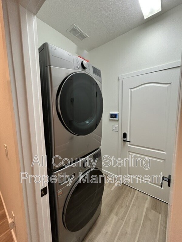 Main Rental Photo 24