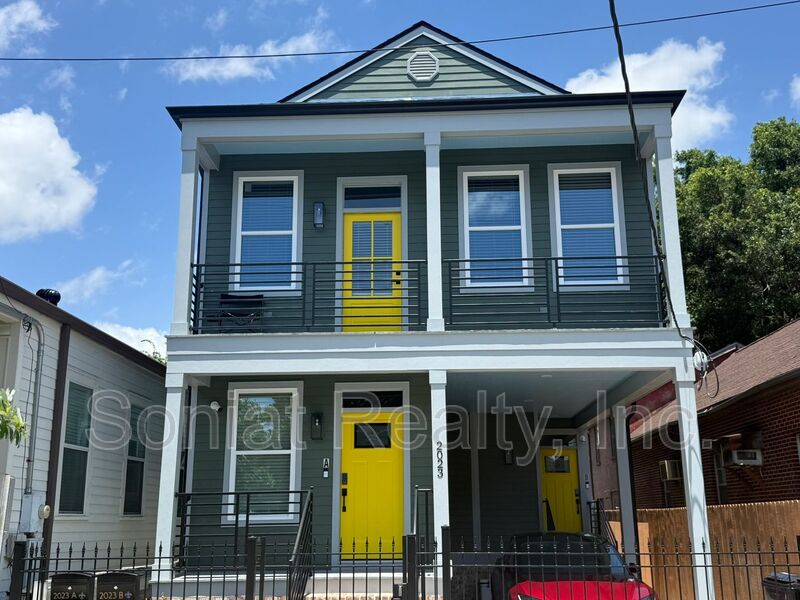 New Orleans Condo: 2023 First St.