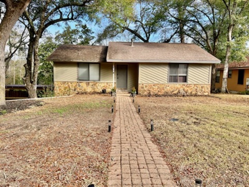 Niceville House: 118 Beverly Drive