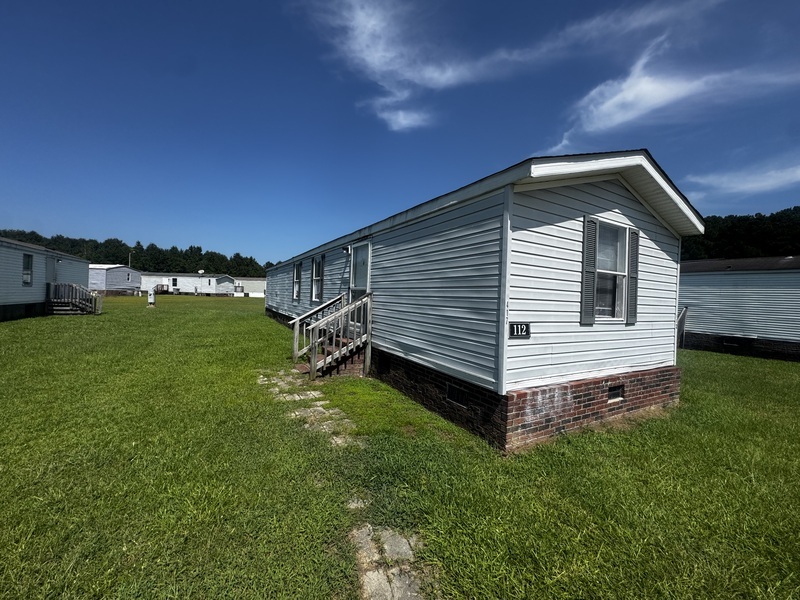 Fayetteville House: 417 Starlit Drive