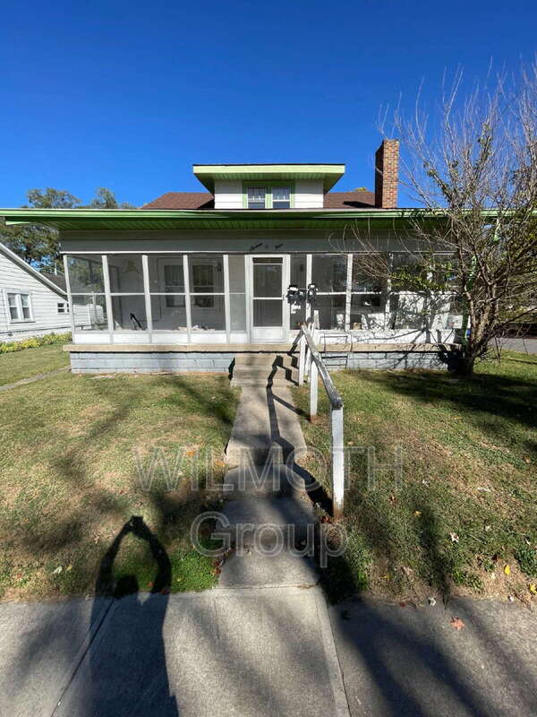 Anderson Condo: 1604 West 15th Street