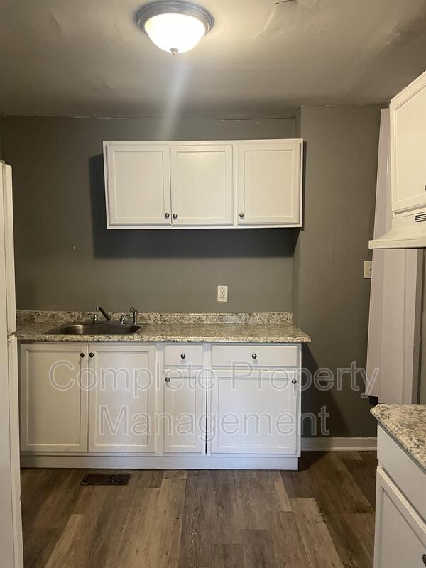 Fairfield House: 6629 Grasselli Road
