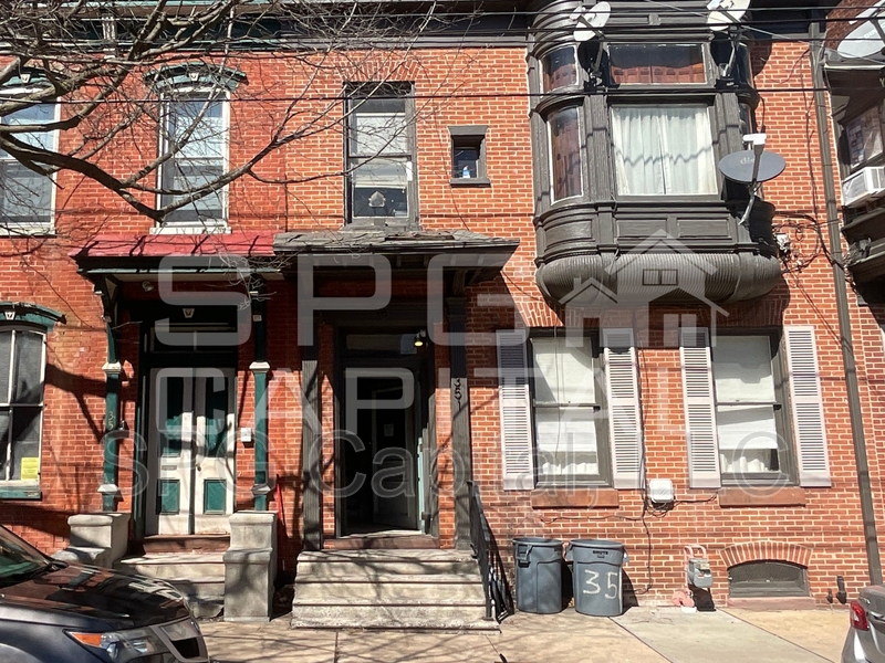 York Condo: 351 West King Street - Apt 5