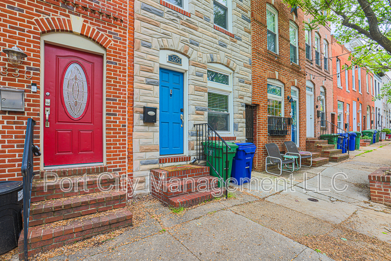 Baltimore Townhome: 328 South Collington Avenue