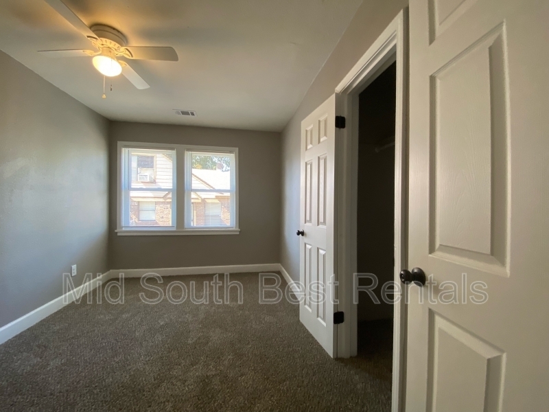 Request a Viewing for 1348 Chadwick Cir (Castalia Heights) Tenant Turner