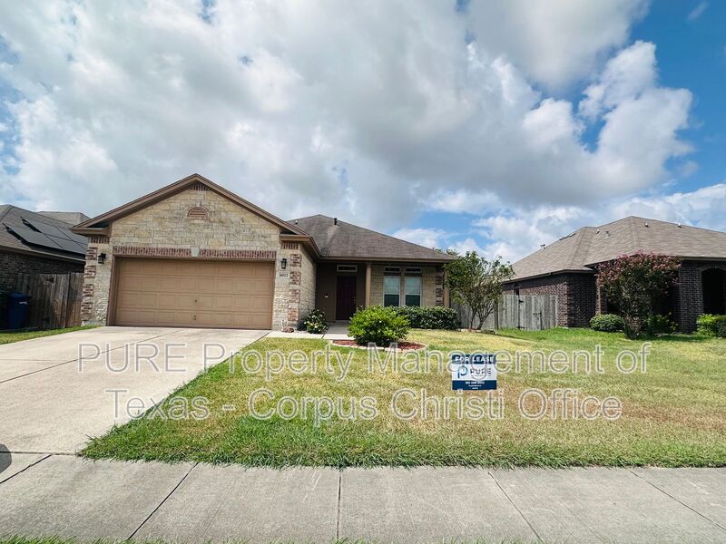 Corpus Christi House: 6017 Tapestry Dr