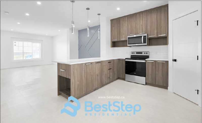 Edmonton House: 16611 30 Ave SWUpstairs