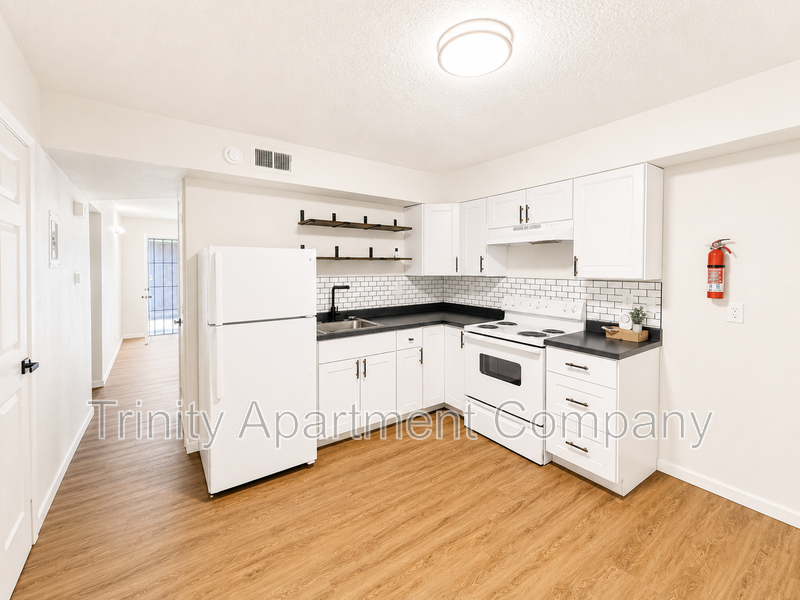 Albuquerque Condo: 636 640