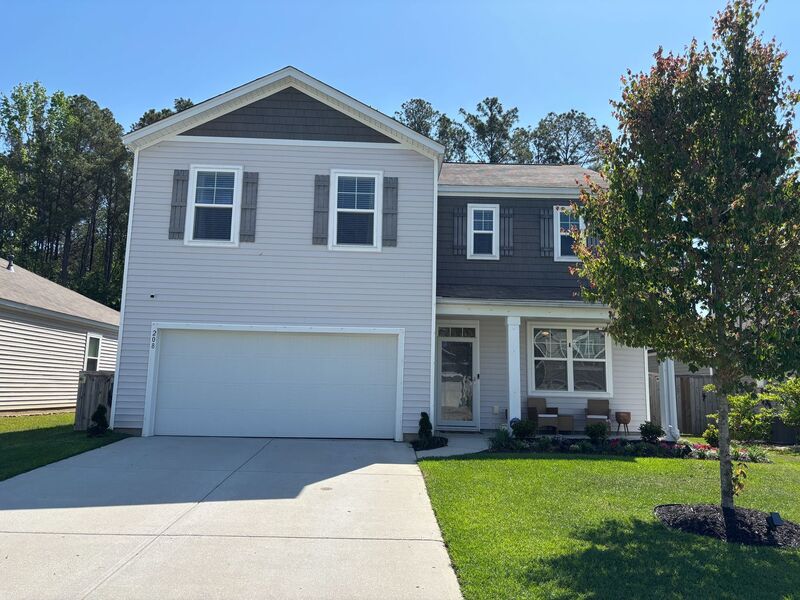 Moncks Corner House: 208 Sarcoxie Rd