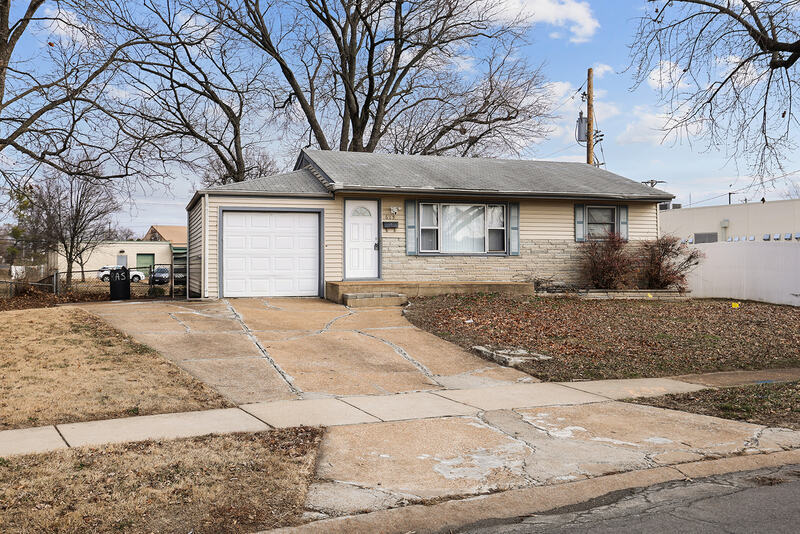 Florissant House: 615 Florland Drive