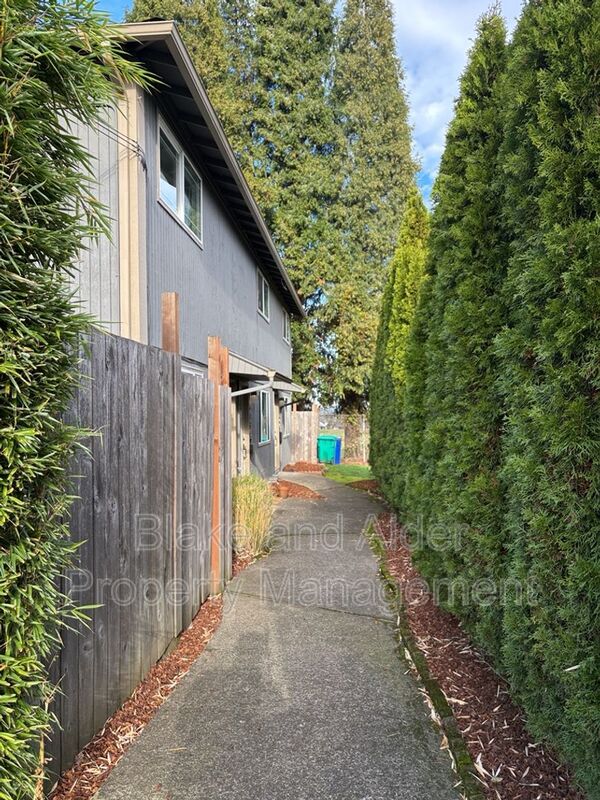 Portland House: 4103 NE Killingsworth Street