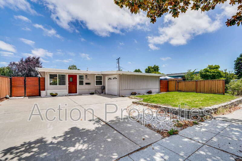 Sunnyvale House: 1343 Torrance Ave