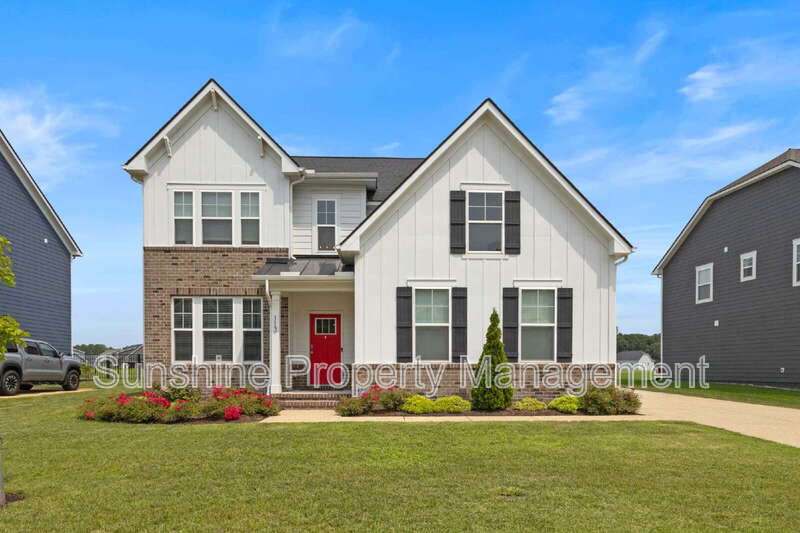 Smithfield House: 113 Royal Blackheath Cove