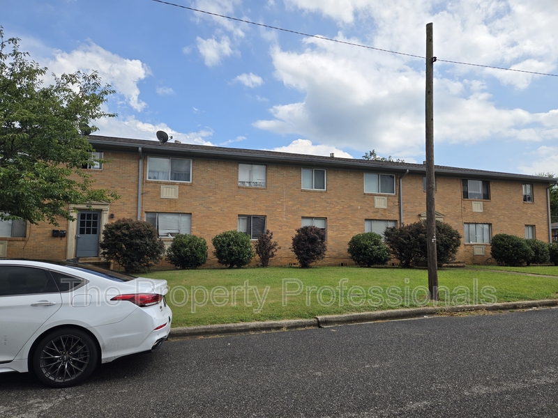 Birmingham House: 7719 7th Avenue South