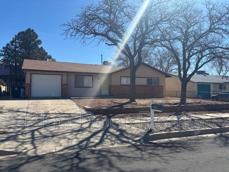Albuquerque House: 13412 Turquoise Ave NE