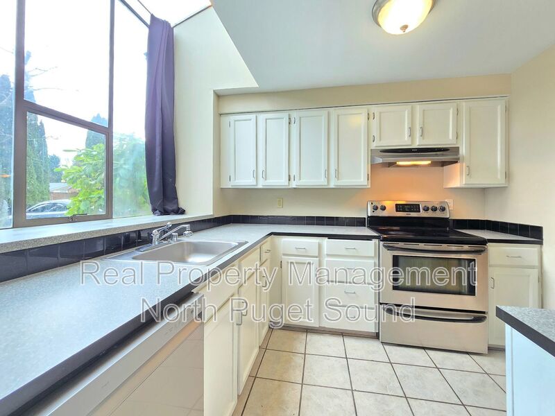 Marysville Townhome: 4817 76th St NE