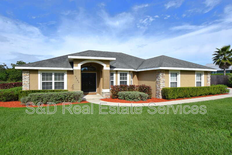 Lakeland House: 5029 1st St. SE