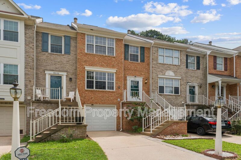 Manassas Townhome: 8644 Sanderling Dr