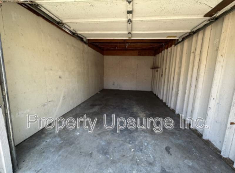 Redding Condo: 1529 Willis Street - Garage #2