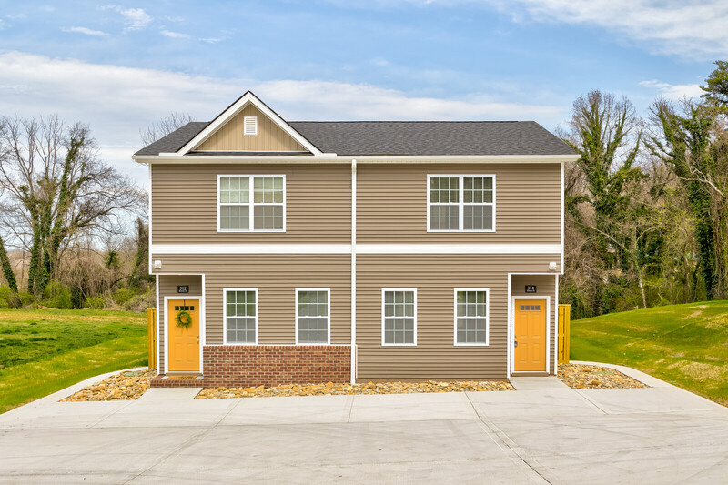 Maryville House: 312 Bogle Street