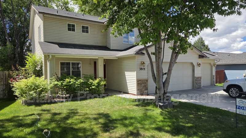 Nampa House: 3801 E. Sutton Dr.
