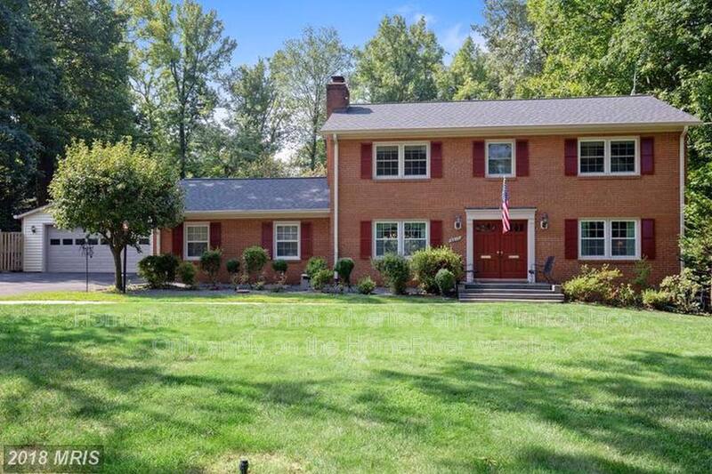 Alexandria House: 4417 Neptune Dr