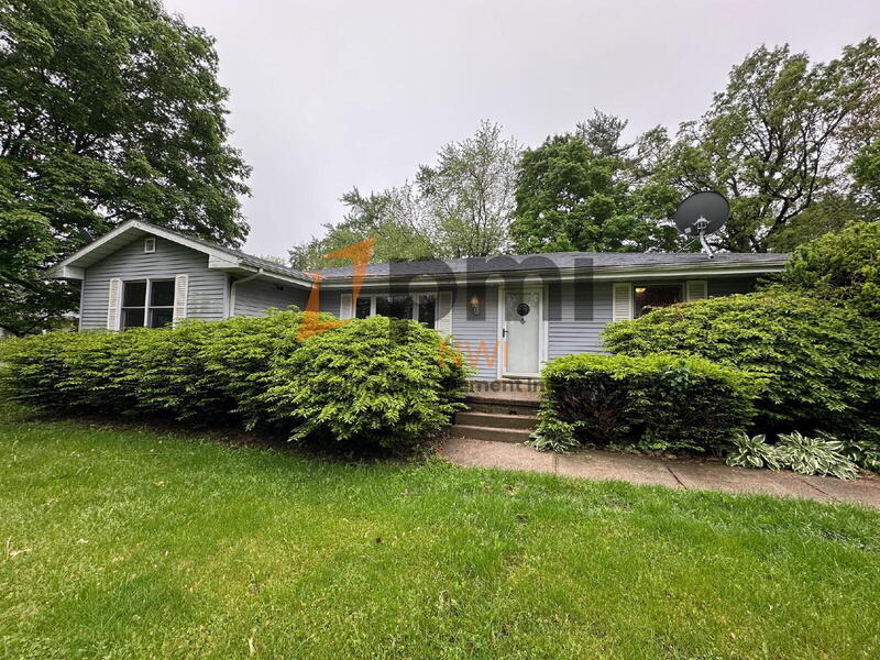 Valparaiso House: 202 E 250 S