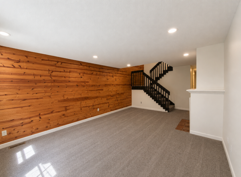 Lawrence Condo: 2901 University Drive - B