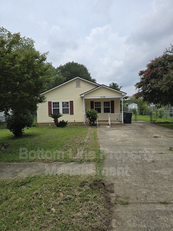 Charlotte House: 5326 Eaton Circle