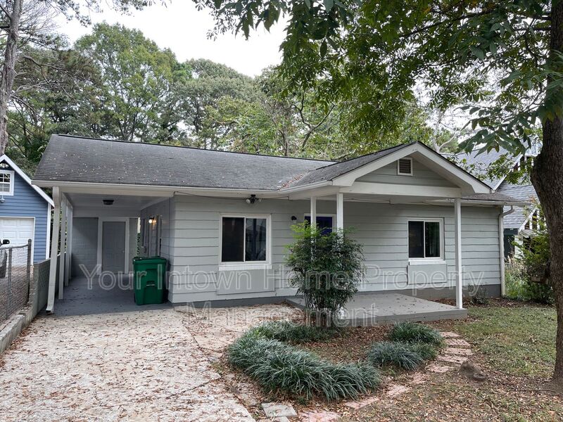 Atlanta House: 2110 Cavanaugh Ave SE