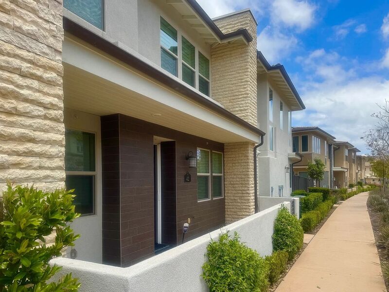 San Diego House: 16750 Coyote Bush Drive