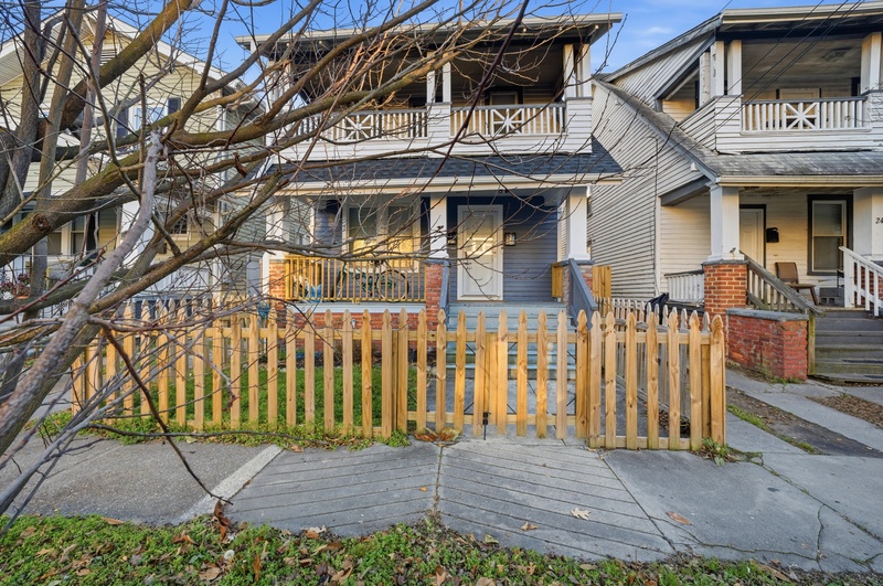 Norfolk Condo: 243 West 32nd Street