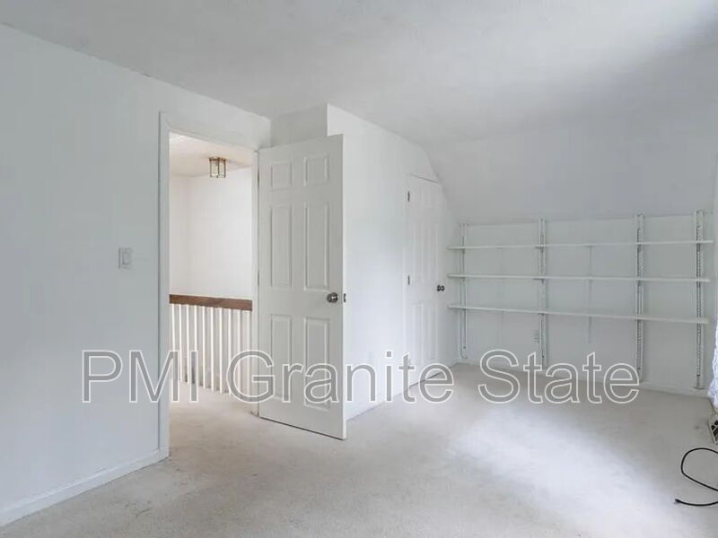 Nashua House: 3 Duckford Cir