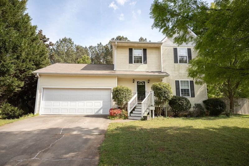 Athens House: 125 Whispering Springs