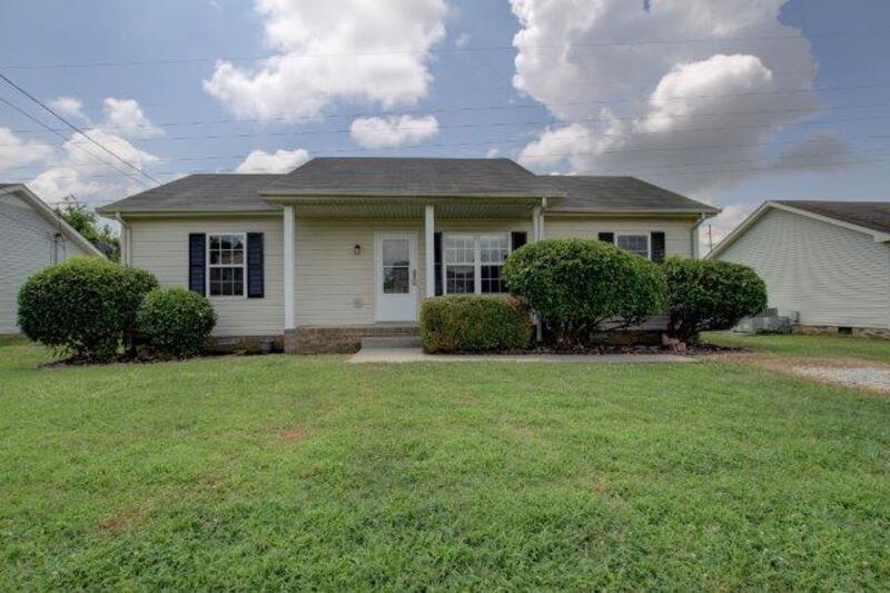 Oak Grove House: 1634 Hannibal Dr