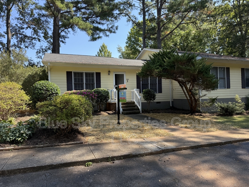 Pittsboro Condo: 146 Hanks Street - 1