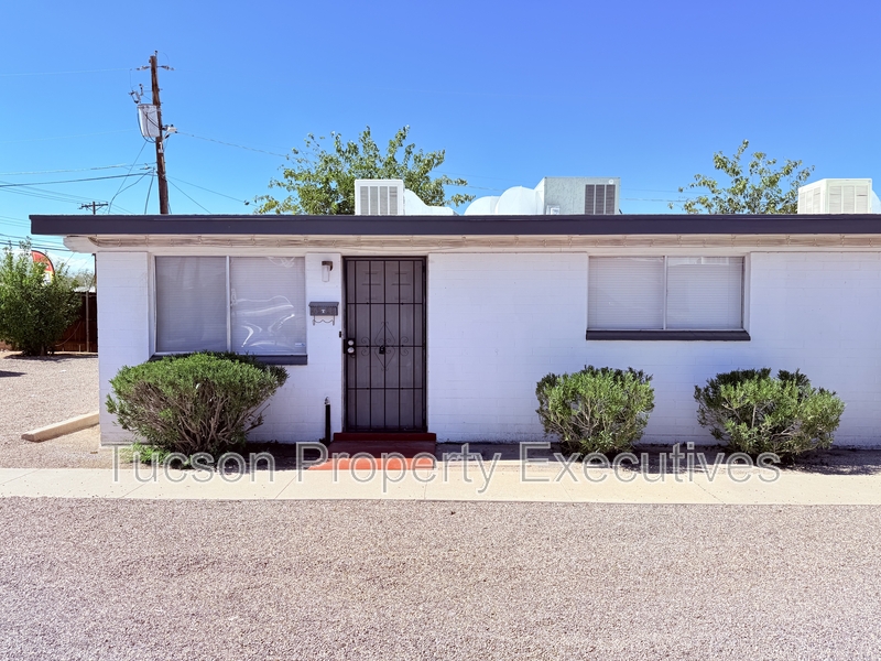Tucson Condo: 4223 E. Lee Street