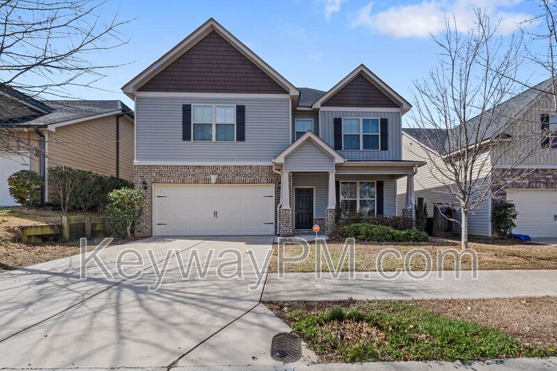 Grovetown House: 830 Erika Lane