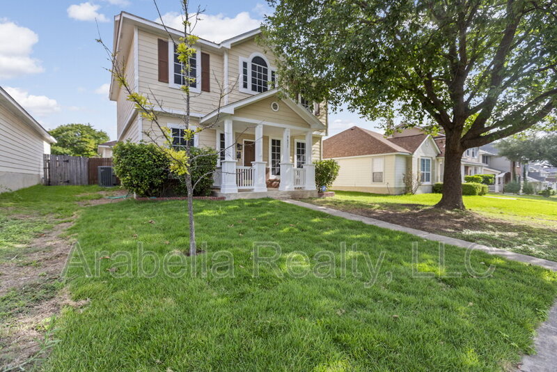 San Antonio House: 9631 Summer Vail