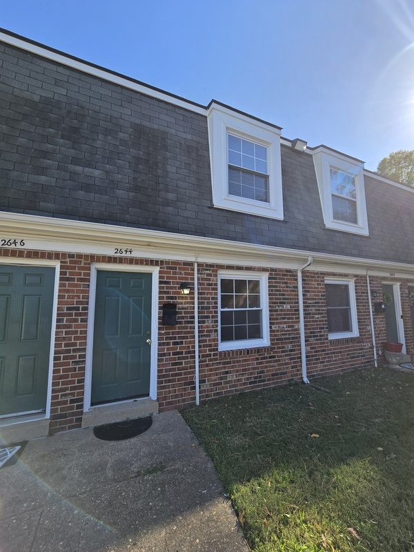 North Chesterfield Townhome: 2650 Wayside Dr