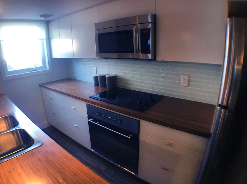 Ottawa House: 19 Meadowlands Drive West-