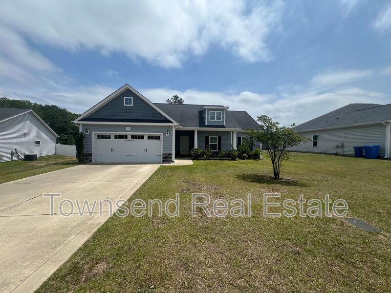 Fayetteville House: 2513 Owlands Ct.