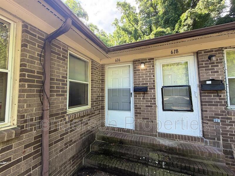 Statesville House: 616 Wood St