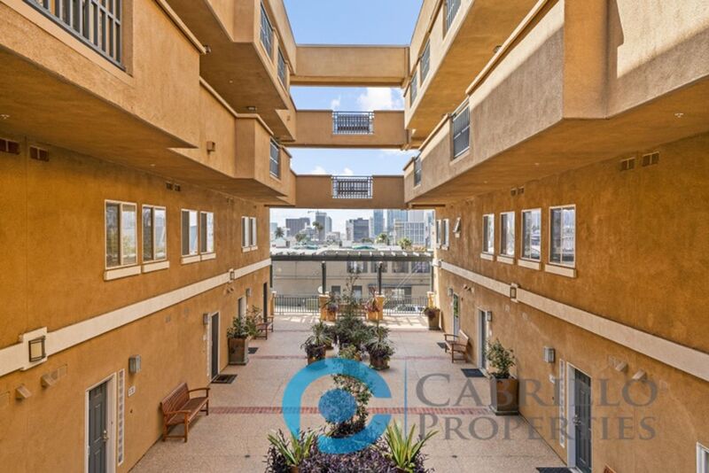 San Diego Condo: 2330 1st Ave