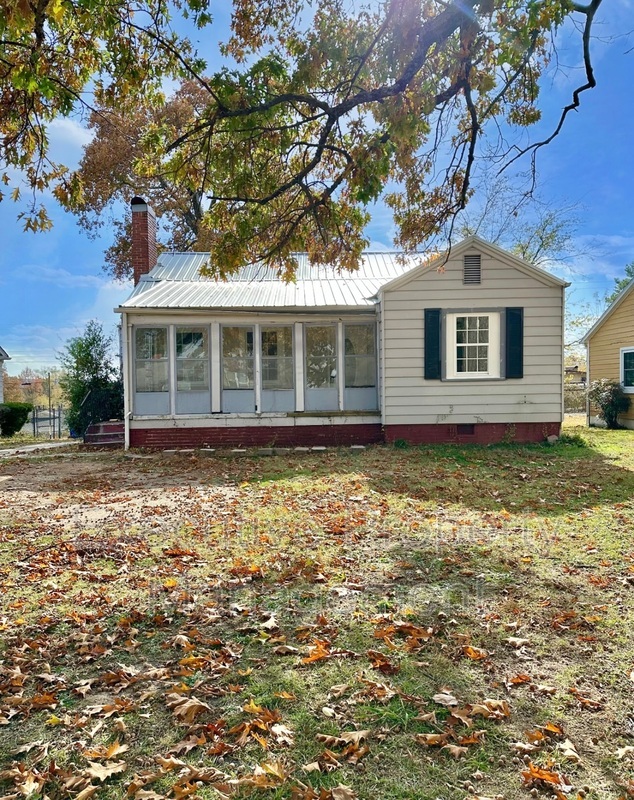 Birmingham House: 1037 47th Street