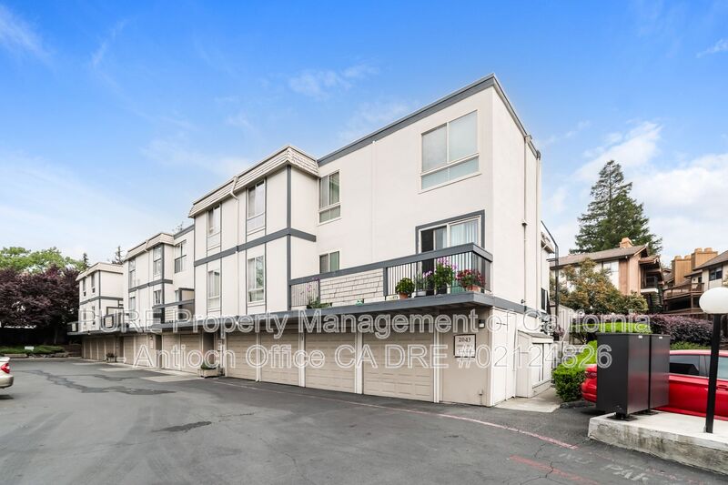 Concord House: 2043 Sierra Rd