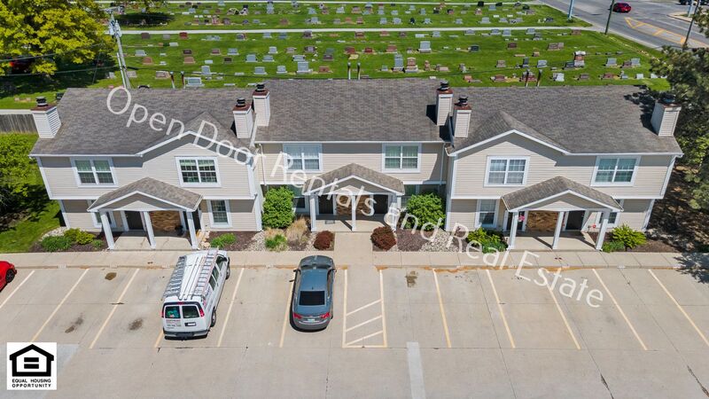 Fort Wayne Townhome: 7725 E State Blvd