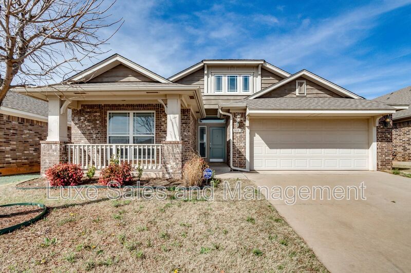 Edmond House: 15517 Boulder Dr