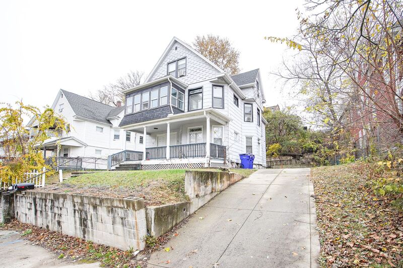 Springfield Condo: 51-53 Leyfred Ter